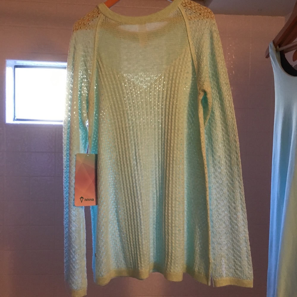 To The Pointe Sweater